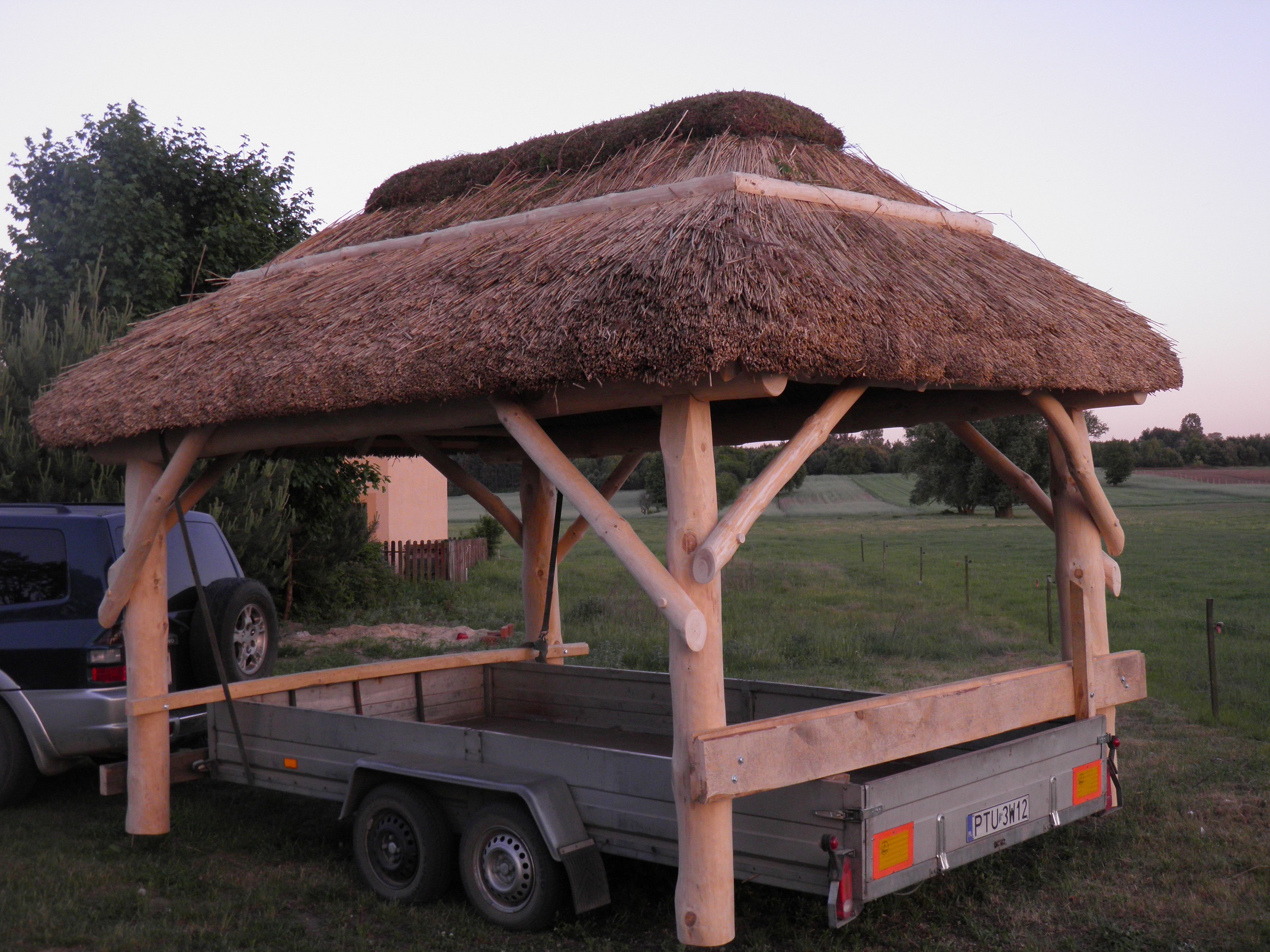 Altanka drewniana z dachem, Tartak Darul Tuliszków