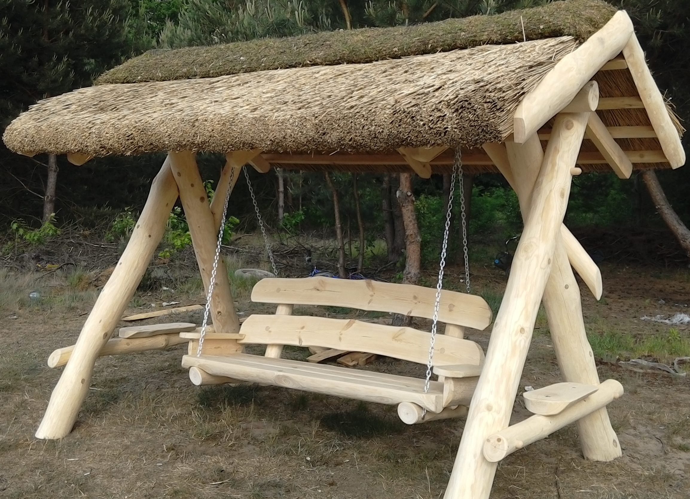 Huśtawka drewniana w ogrodzie, Tartak Darul